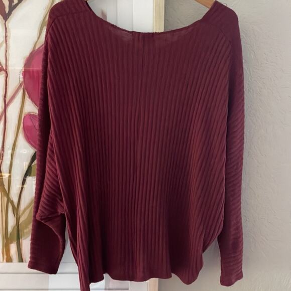 Urban Outfitters Oversized Wine Burgundy Batwing Sweater Small Fall Knit V Neck - Picture 5 of 6